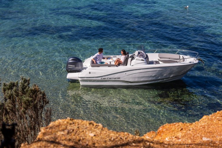 Jeanneau Cap Camarat 6.5 Center Console