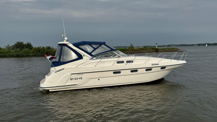 Sealine S37 Sports Cruiser