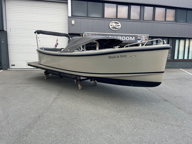 Maxima Boats 750 Flying Lounge met Honda 100 pk van bouwjaar 2022!