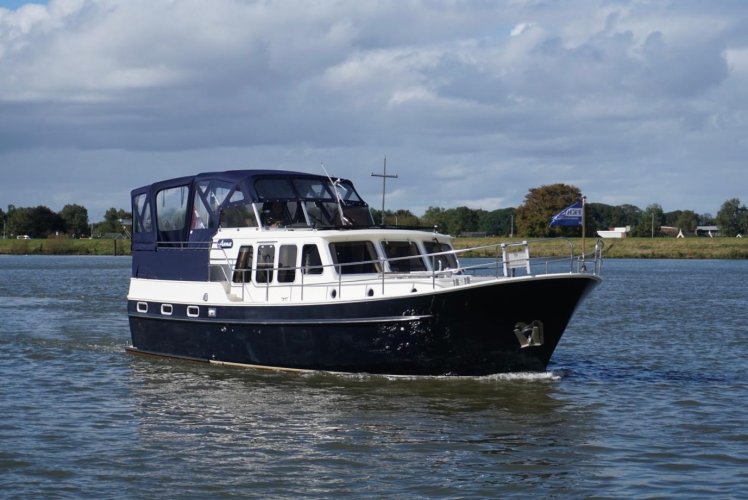 Motor Yacht Vripack Spiegelkotter 11.50 AK