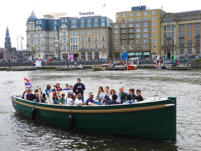 Eagle Boats Classic 999 rondvaart / sightseeing tours