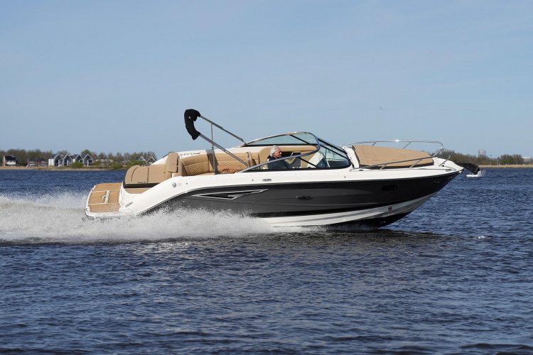 Sea Ray Sun Sport 250