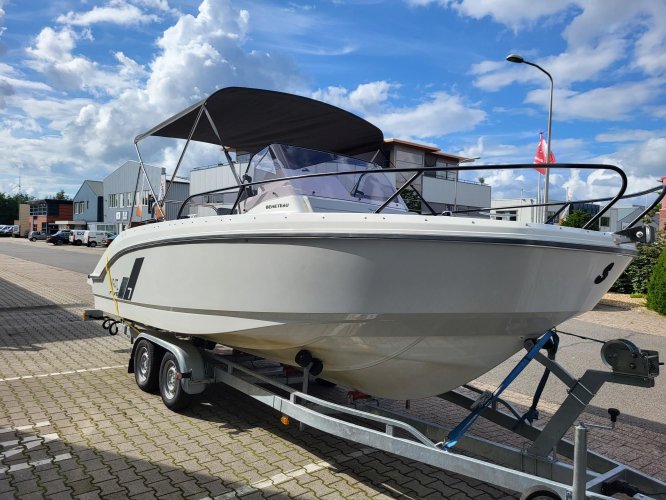 Beneteau Flyer 7 Sundeck