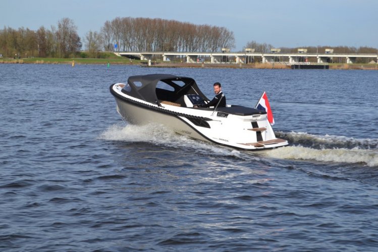 Corsiva 600 Tender