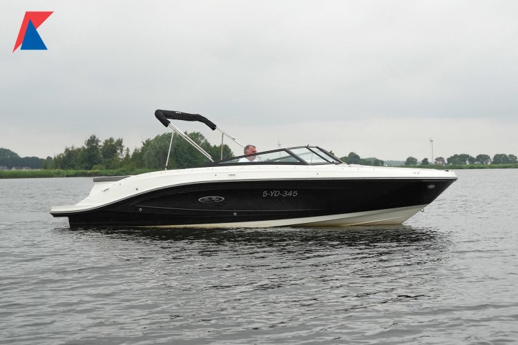 Sea Ray SPX 230